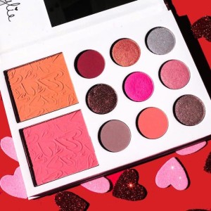 Bảng mắt Kylie Mỹ