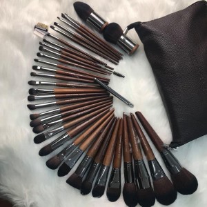 Bộ cọ 28 cây Makeup Forever