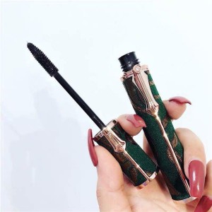 Mascara hojo