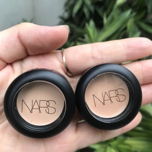 Che khuyết điểm Nars mini che phủ hoàn hảo