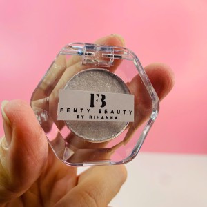 Bắt sáng mini Fenty Beauty trắng sáng lấp lánh✨